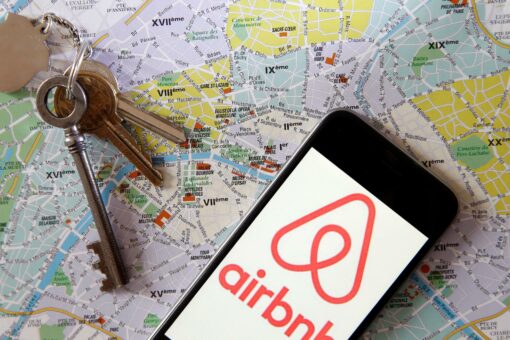 Airbnb : les locations bientôt limitées à 60 jours par an ?