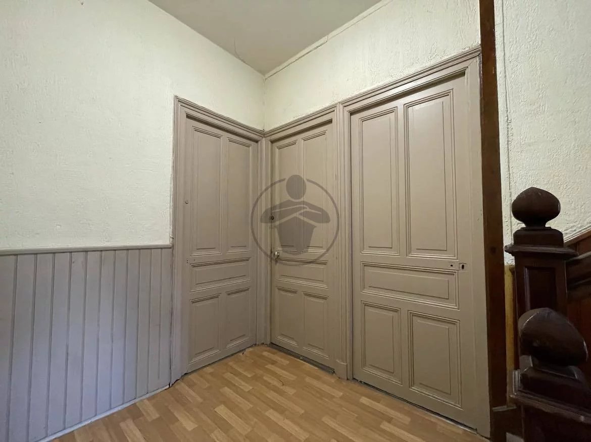 Escalier interieur immeuble