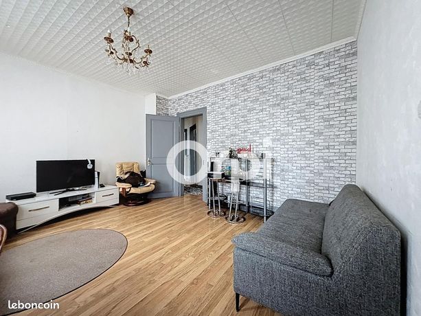 Séjour avec parquet