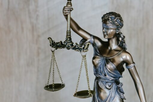 Comment acheter un bien immobilier aux enchères en 2026 ?