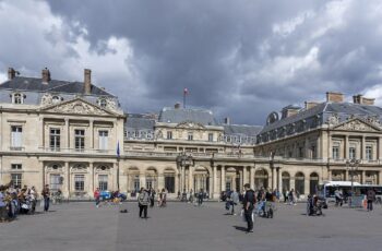 Location courte durée : les amendes taxe de séjour validées par le Conseil constitutionnel