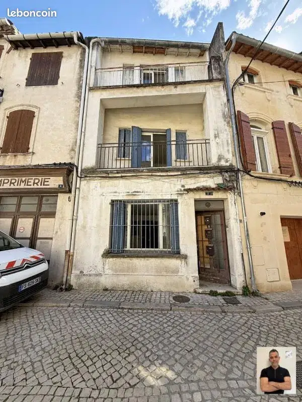 Façade immeuble Tarascon centre-ville