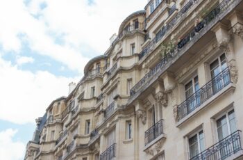 Encadrement des loyers : le Sénat vote la prolongation de 2 ans, la Cour des comptes torpille la méthode