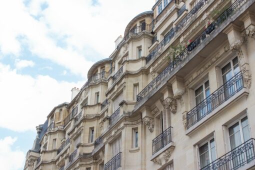 Encadrement des loyers : le Sénat vote la prolongation de 2 ans, la Cour des comptes torpille la méthode